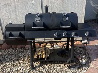 Oklahoma Joe’s combo grill and smoker