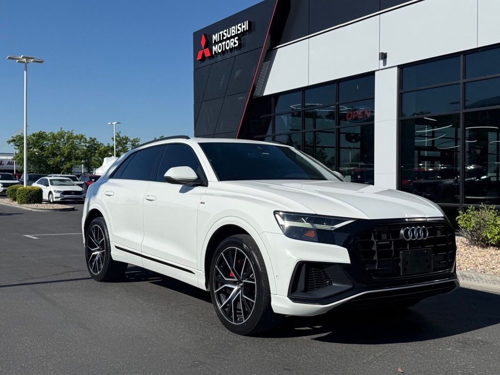2019 Audi Q8 quattro Premium Plus 55 TFSI