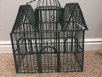 Victorian green/gold metal 3 peak Birdhouse