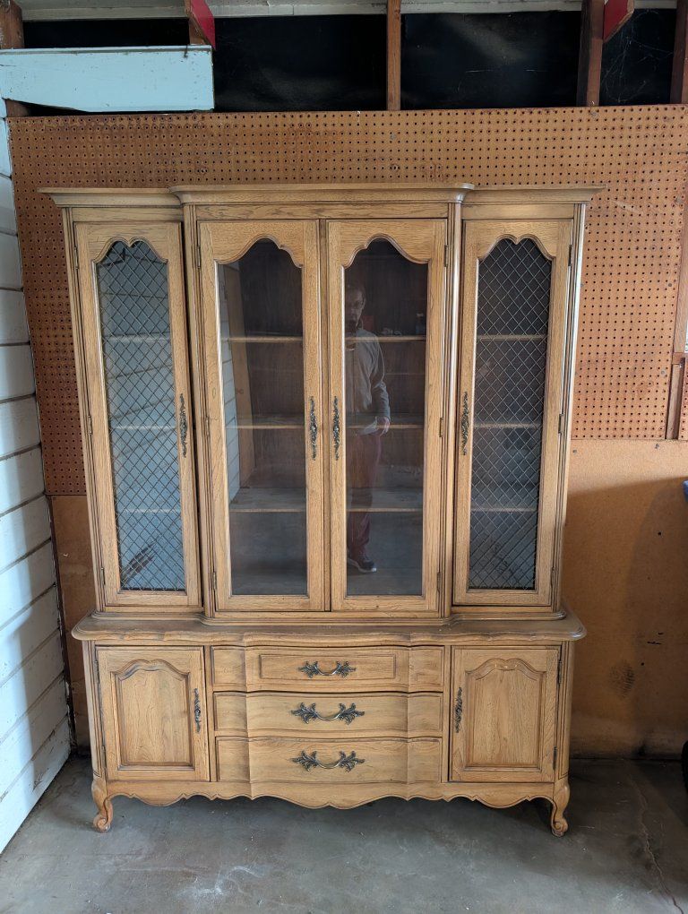 Vintage French Provincial Light Wood China Cabinet Hutch with Glass Doors and Decorative Hardware