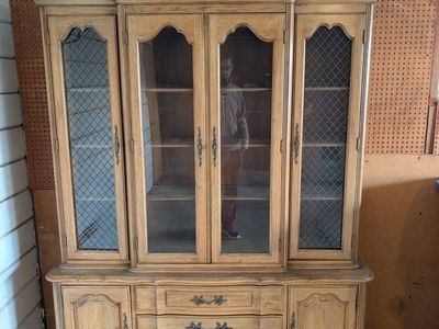 Vintage French Provincial Light Wood China Cabinet Hutch with Glass Doors and Decorative Hardware