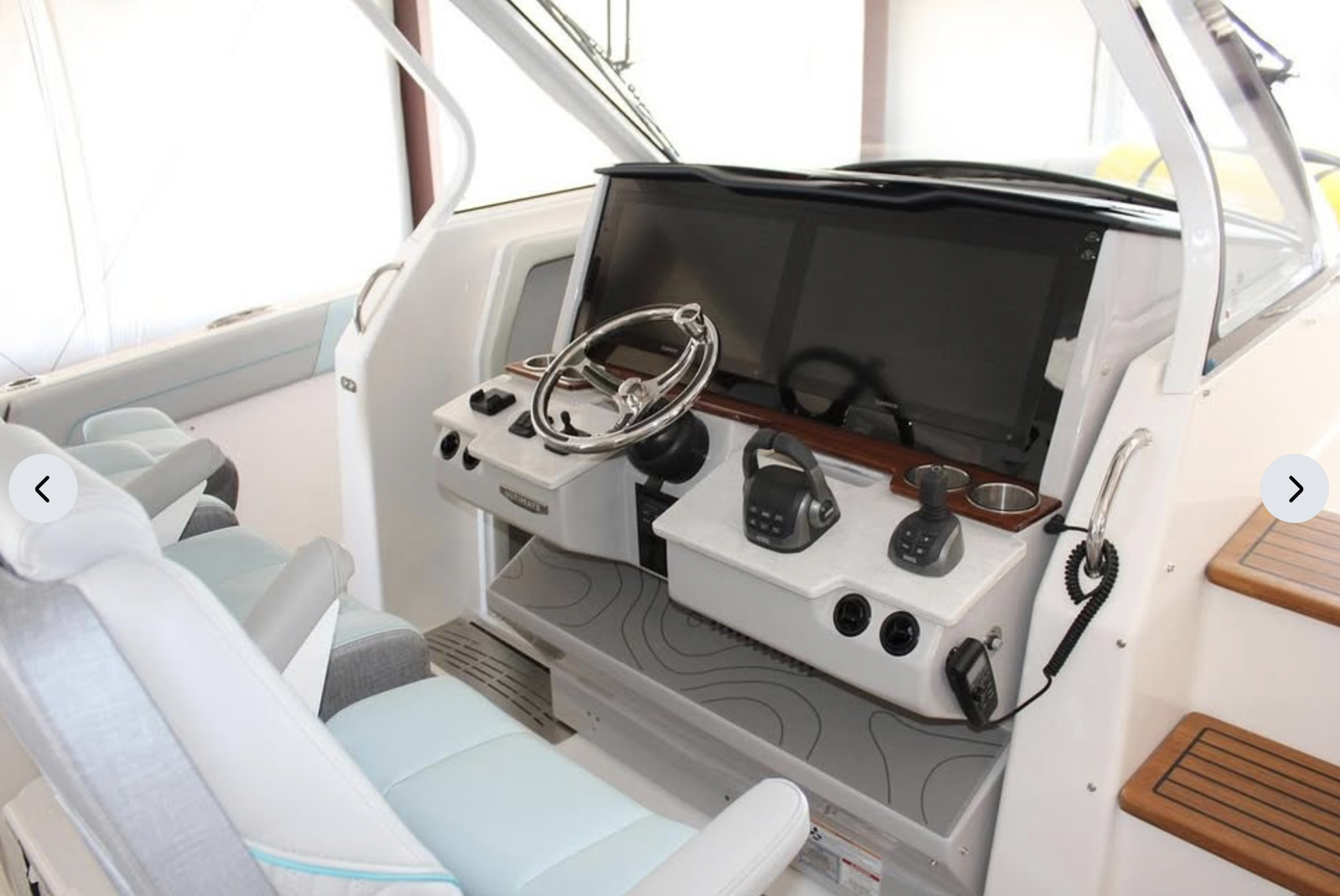 Main image 6