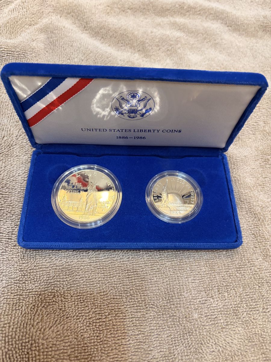 1986 Liberty Proof 2 Coin Set Silver Dollar Clad Half Ellis Island Boxed