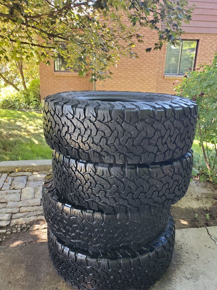 Set of 275/70/r18 Bf Goodrich K02 Truck SUV tires good condition- Land Cruiser, Sequoia, Tundra, Jeep, 4Runner, Ram