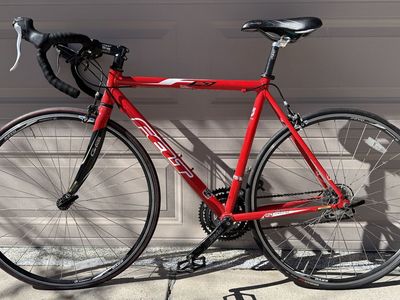 Felt F90 road bike 54cm
