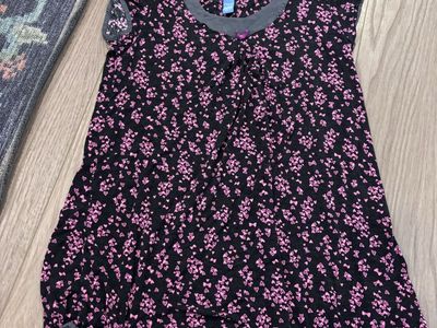 Women’s Nightgown Size Large So Soft!!