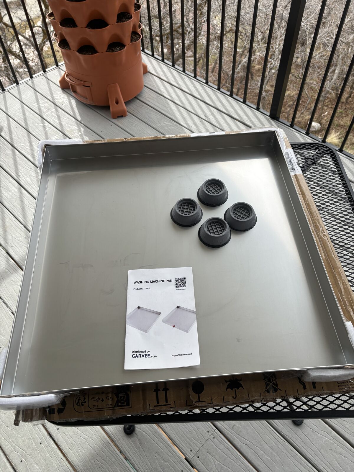 24 x 24 Metal Washing Machine Pan