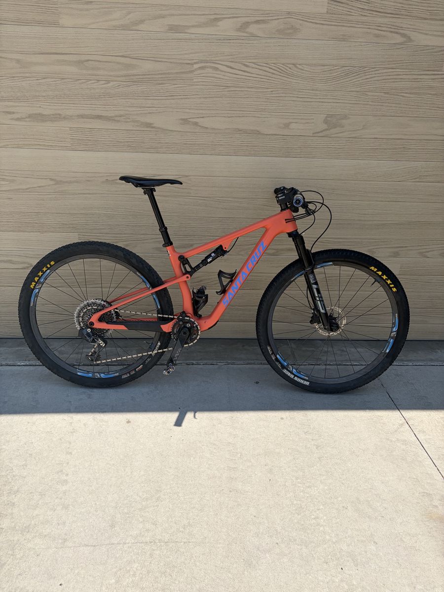 2023 Santa Cruz Blur cc Medium SRAM Eagle AXS