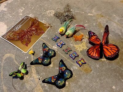 Butterflies & Birds 18 Piece Set
