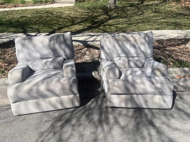 Electric lounge chais