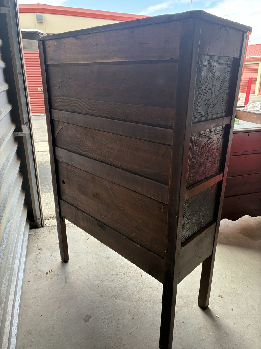 Main image 5