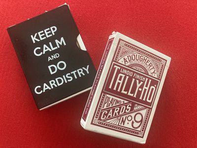 Free close-up card magician-April 17th