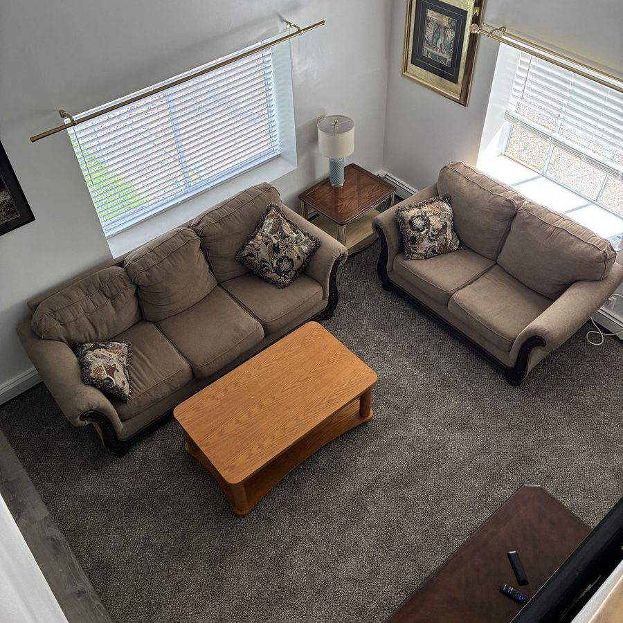 Main image 3
