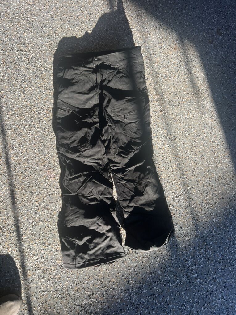 Patagonia Snowboard Pants - Mens Medium