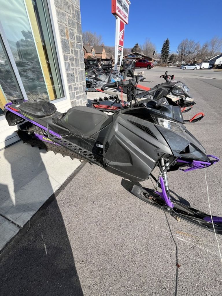 2019 ARCTIC CAT M 8000 Mountain Cat Alpha One 165