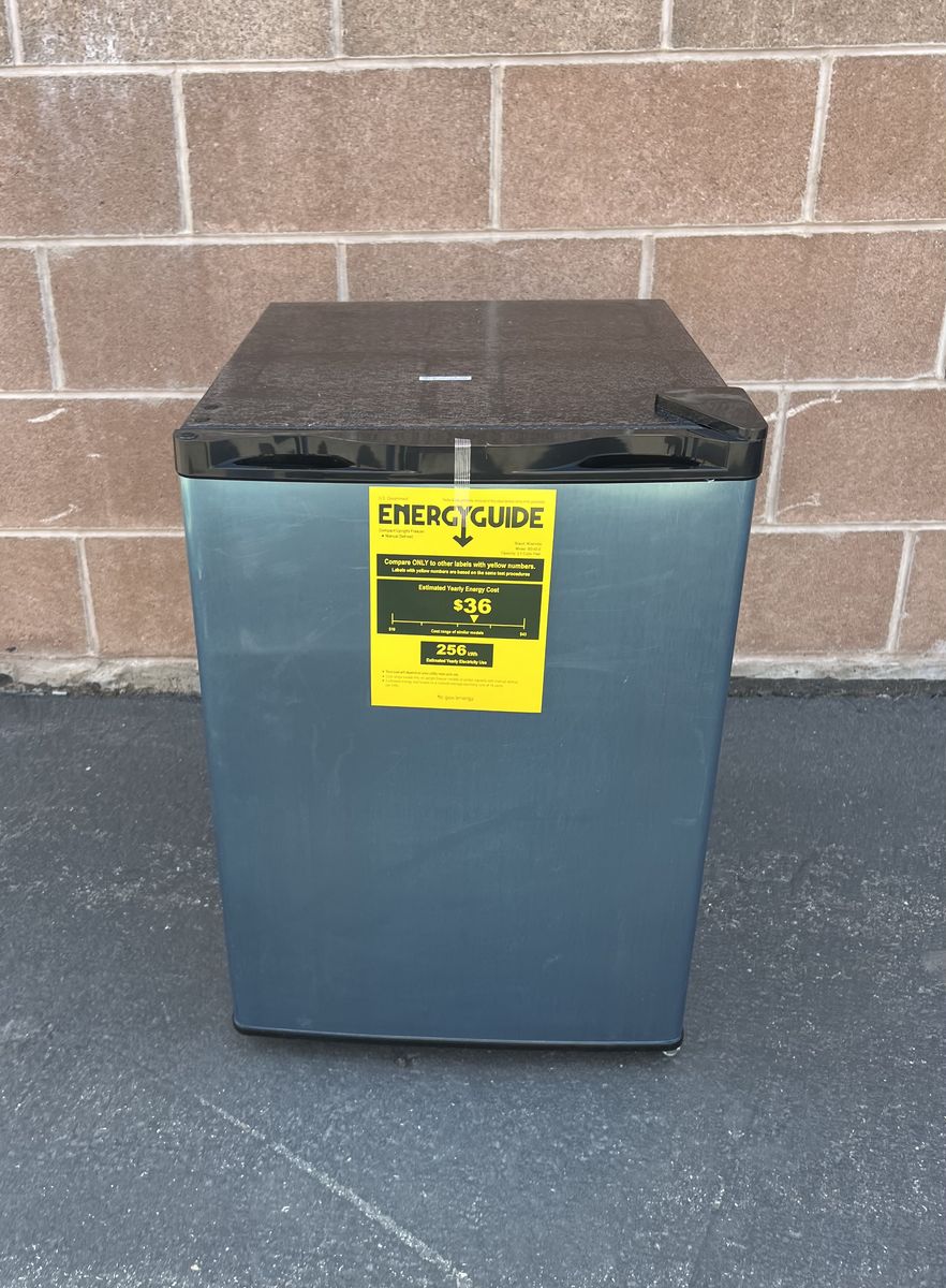 Kismile 2.1 Cu.ft Compact Freezer Dorm RV Garage