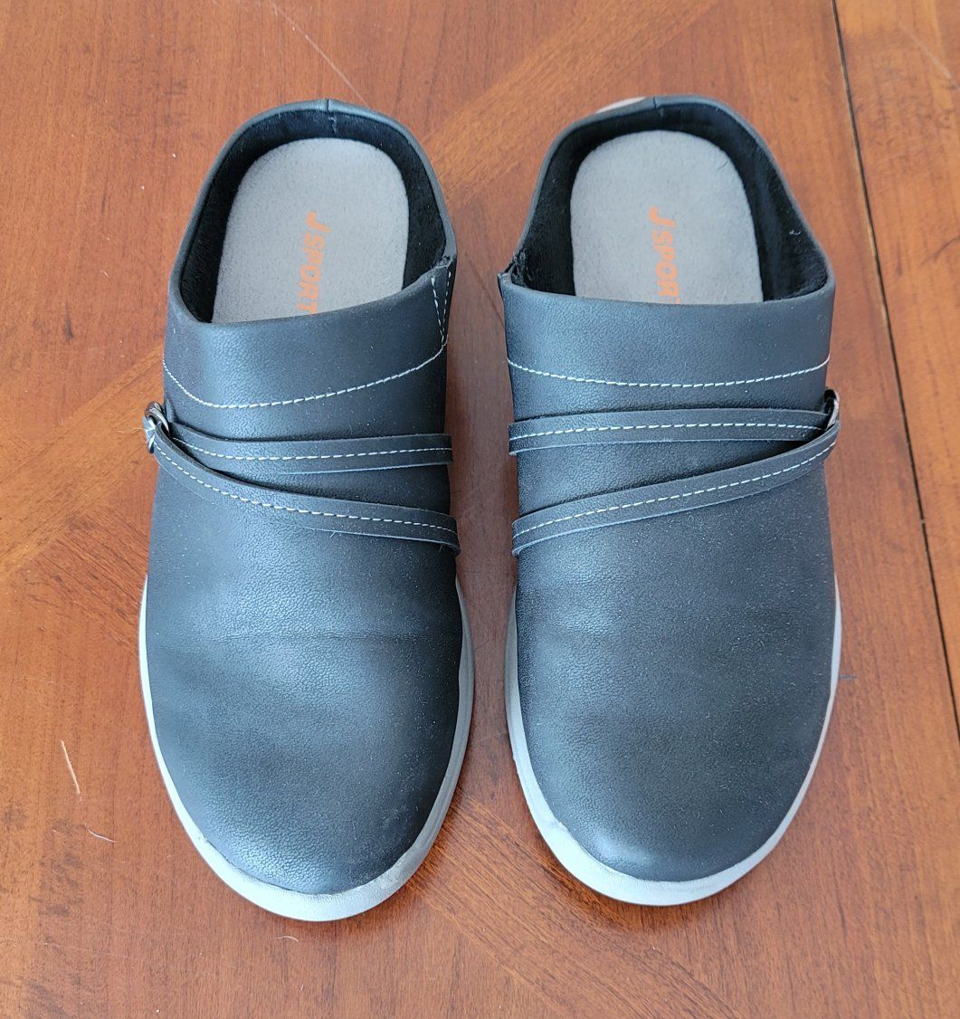 Women's Size 7M J Sport Black Slip On Shoes