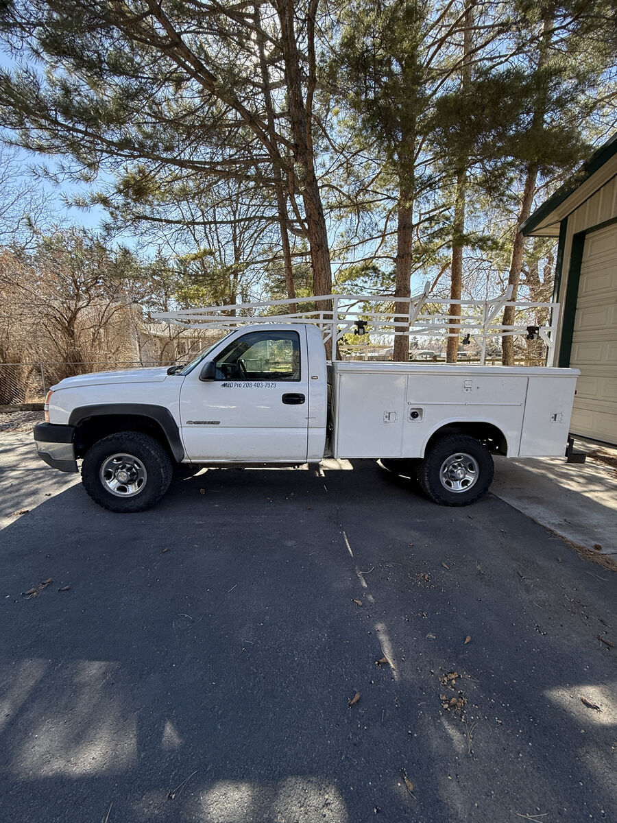 2005 Chevrolet Silverado 2500HD Work Truck