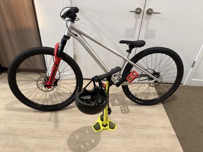 Specialized P4 Dirt Jumper Mountain Bike, Aluminum Frame, SRAM Level T Brakes, Bomber Z1 Fork