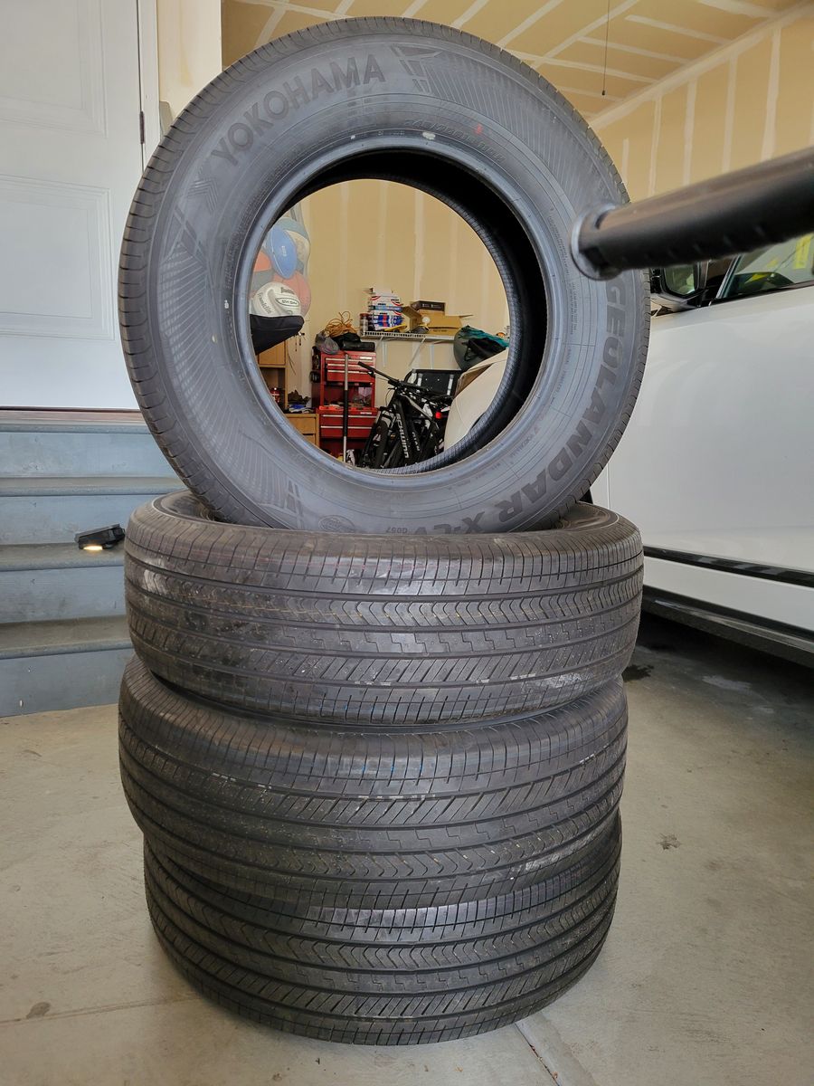 Brand new set of Yokohama tires 245/70R18