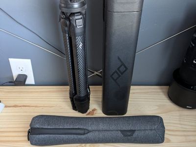 Peak Design Carbon Fiber Travel Tripod - Compact, Lightweight, with Extra Accessories