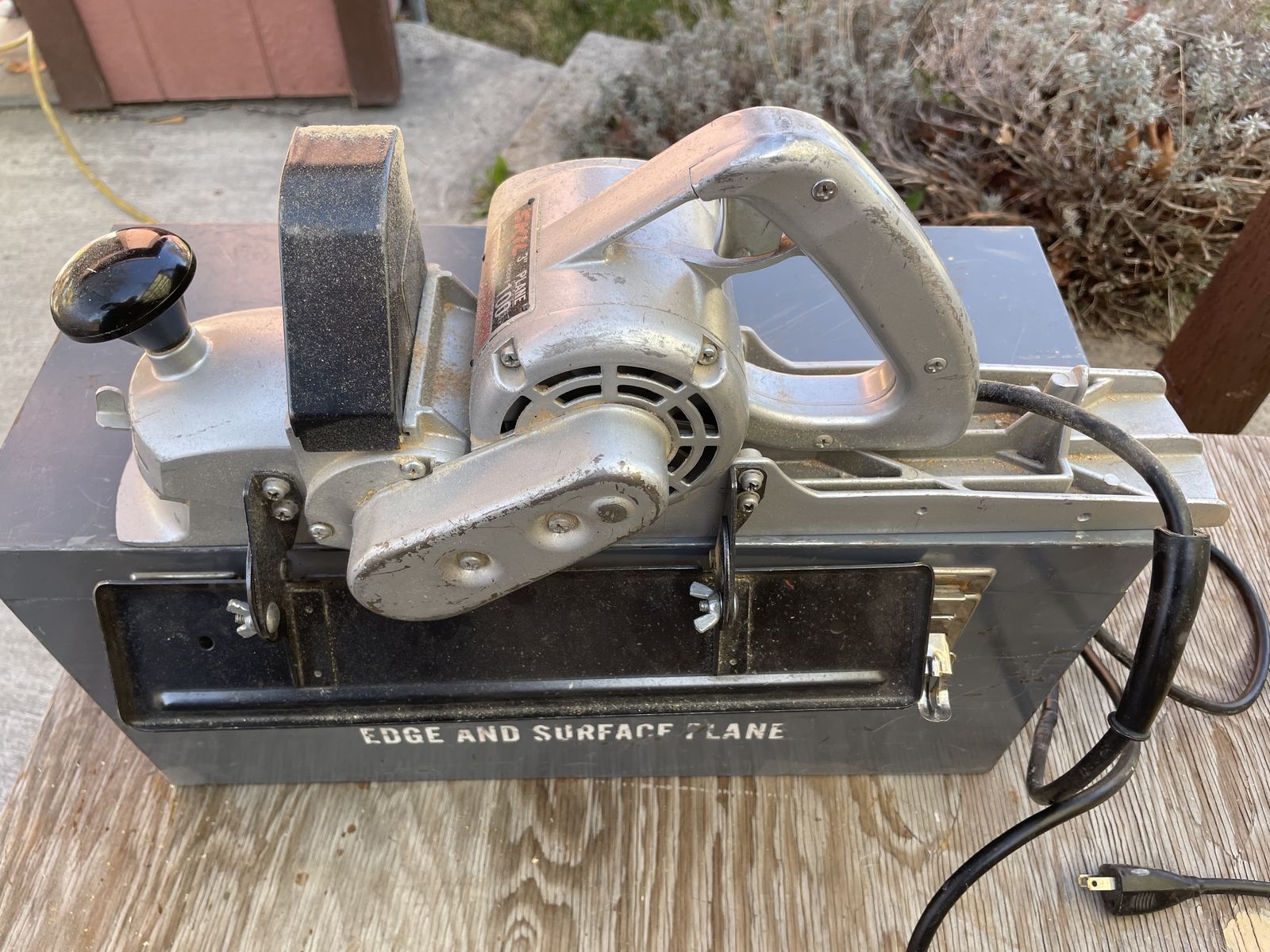 Skil Edge And Surface Plane