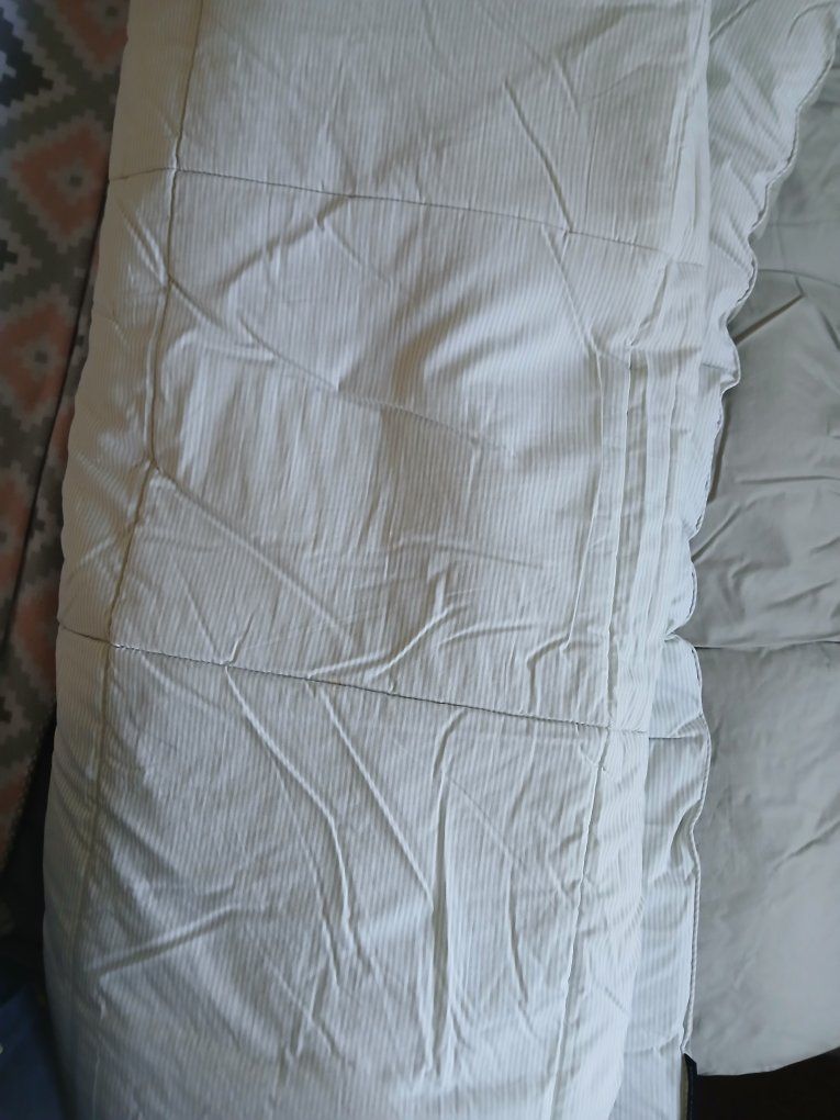 Main image 4