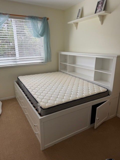 full size  bed