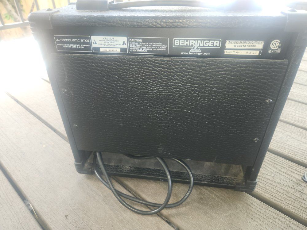 Behringer Ultrabass BT108 Bass Amp – 15W Practice