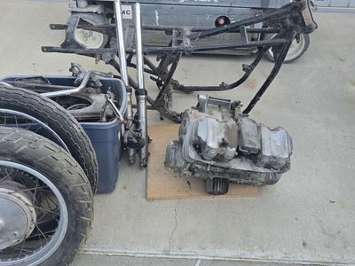 78 Honda CB750 basket case