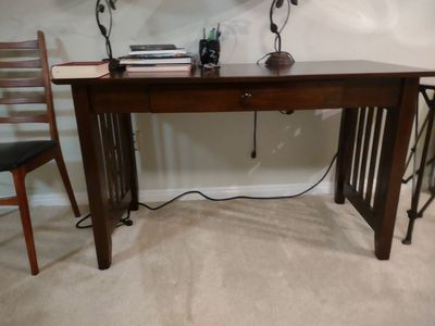 Computer Desk with Charging Ports