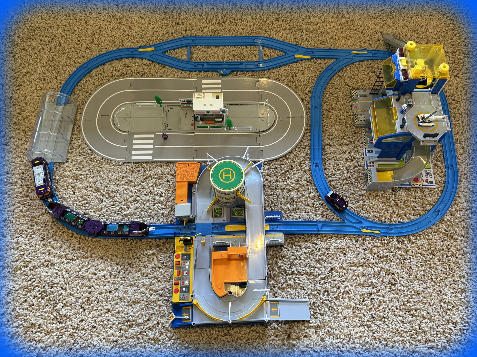 Tomica Mega Station Set #70575 & Tomica Hypercity Rescue Car Garage Set #85406