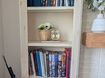 Entertainment center piers pair