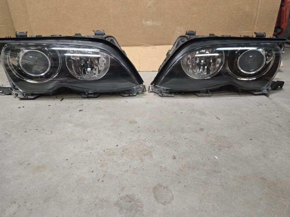 BMW E46 2002-2005 Xenon Headlights