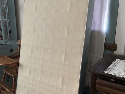 FREE- MANTI PICKUP Used Mattress Box Spring Foundation