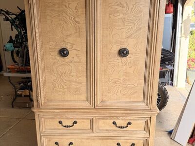 Bedroom Hutch / Chest Of Drawers