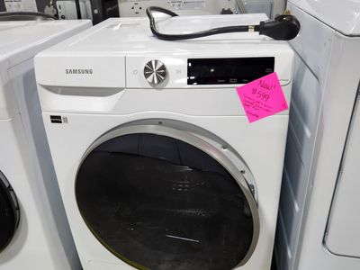 BEAUTIFUL BRAND NEW! SAMSUNG 24INCH 4.0CF VENTLESS HEAT PUMP ELECTRIC DRYER!