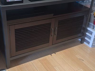 TV Stand/ Media w/ Cabinet