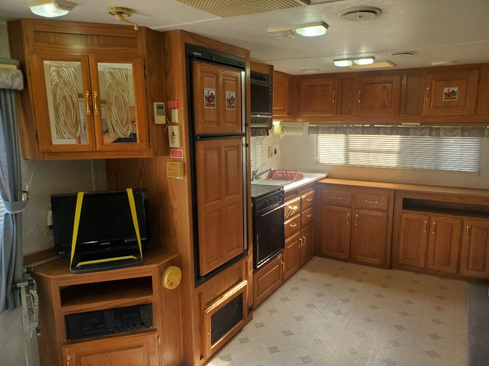 Main image 6