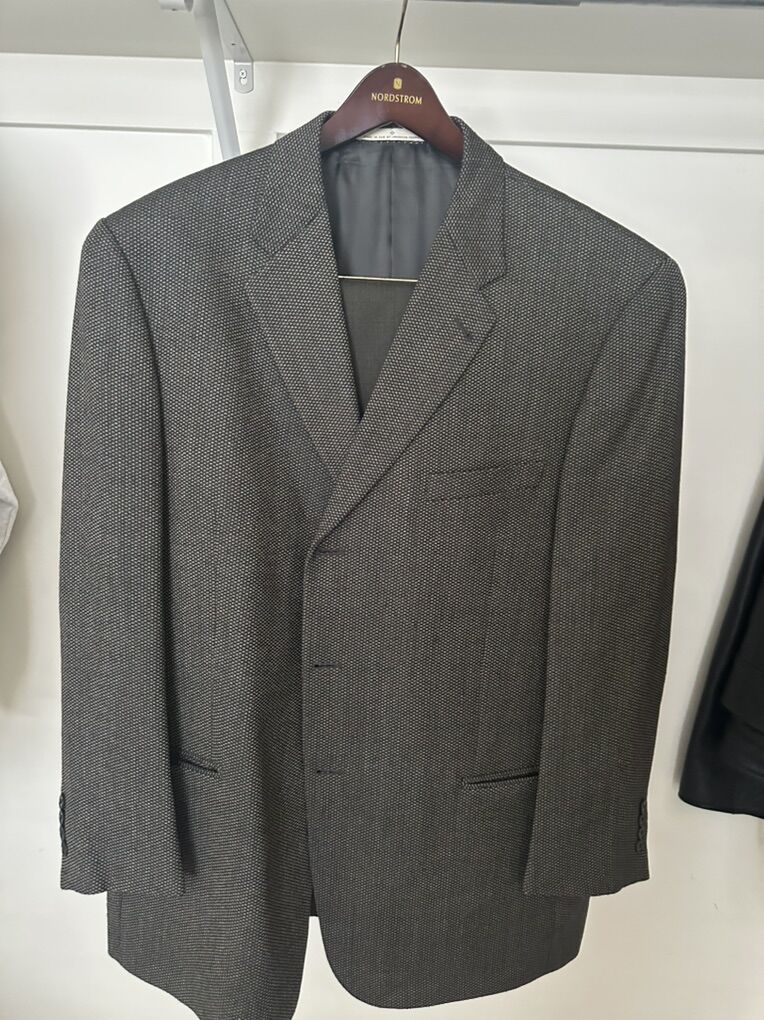 Men’s Wool Suit