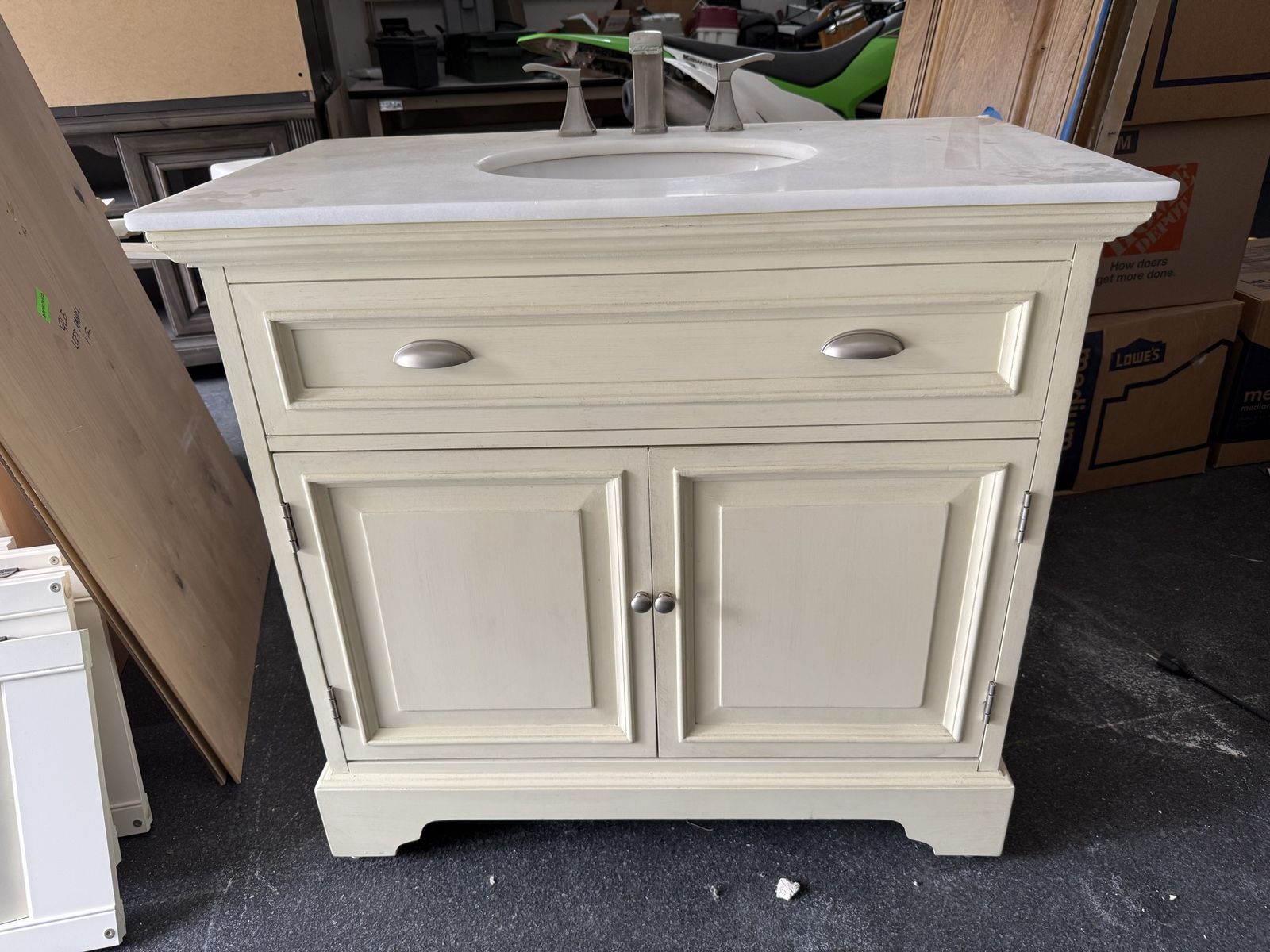 Bathroom Vanity 36Hx36Lx21W
