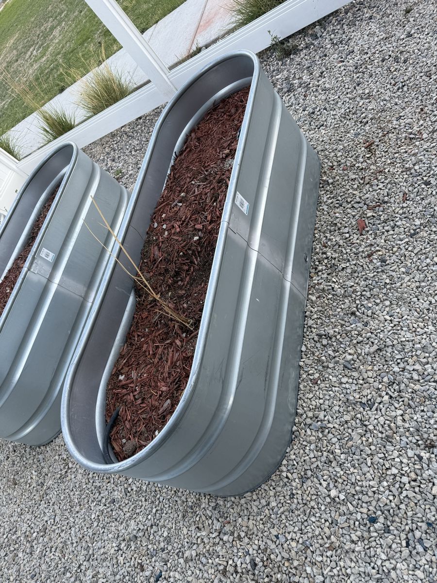 Galvanized Steel Oval Ultra 100 Gal