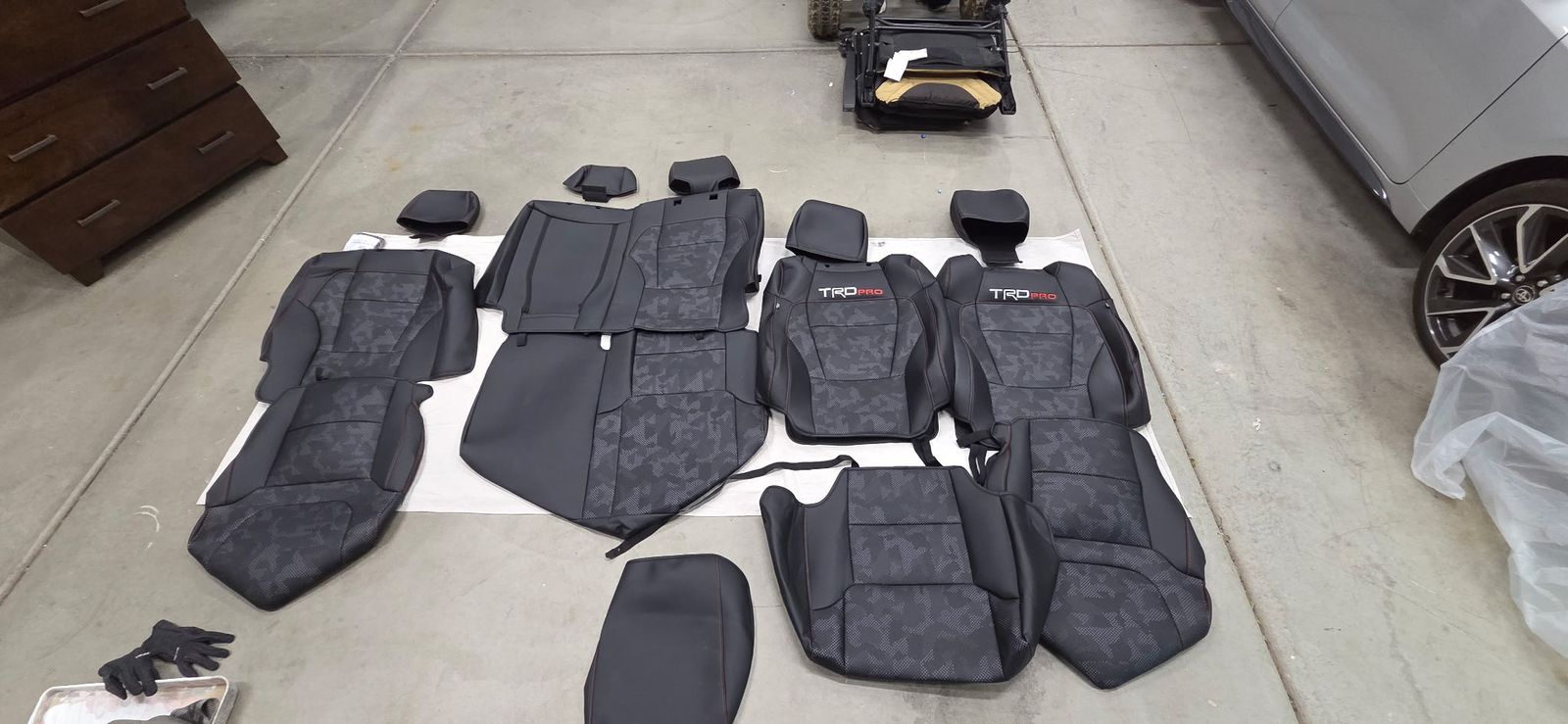 Toyota TRD Pro Complete Set Black seat covers