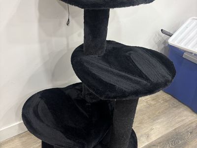 Cat Tree - Heart Shaped