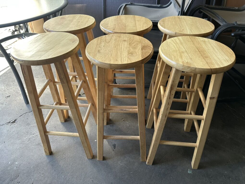 6 Round 29 Inch Wood Barstools