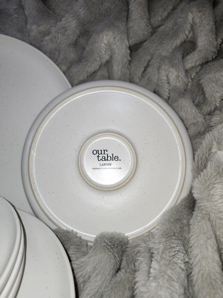 Ceramic Plant Saucer Set (8) – Speckled Cream