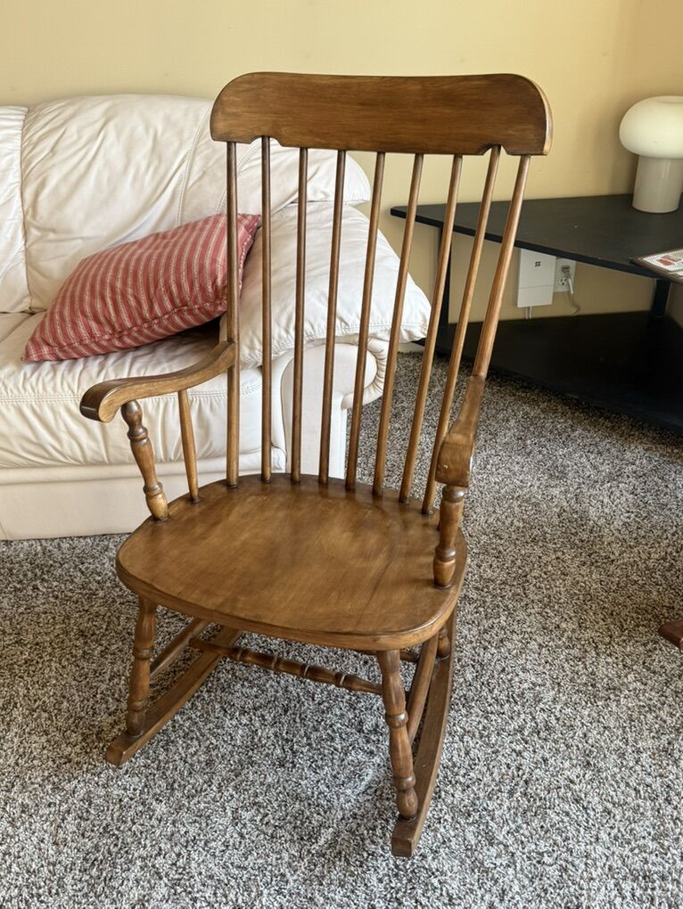 Very Nice Vintage Spindleback Rocking Chair