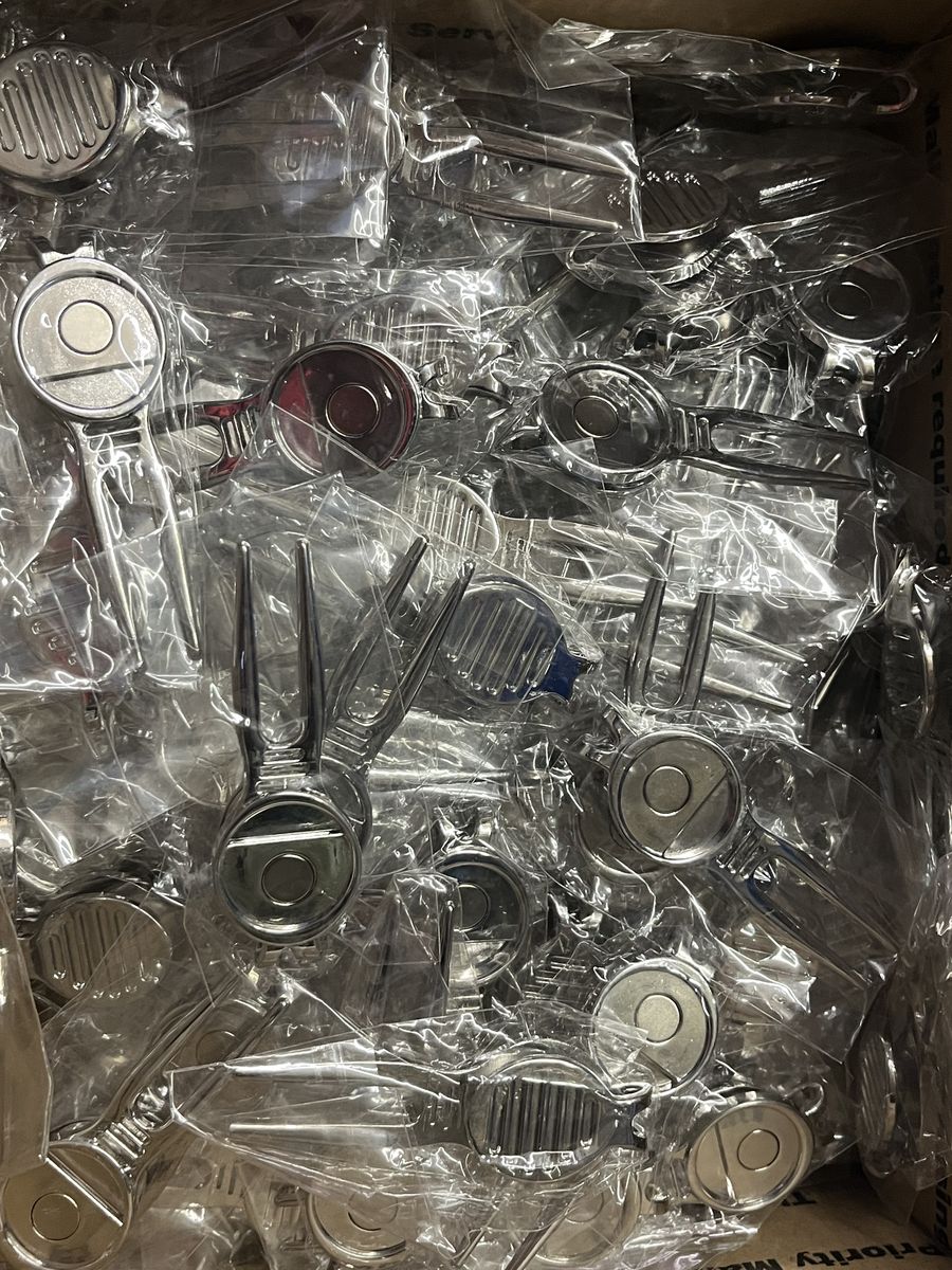 Lot of 100 Metal Golf Divot Tools