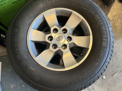 OEM Toyota 4Runner Wheels & Michelin Defender LTX Tires 265/70R17