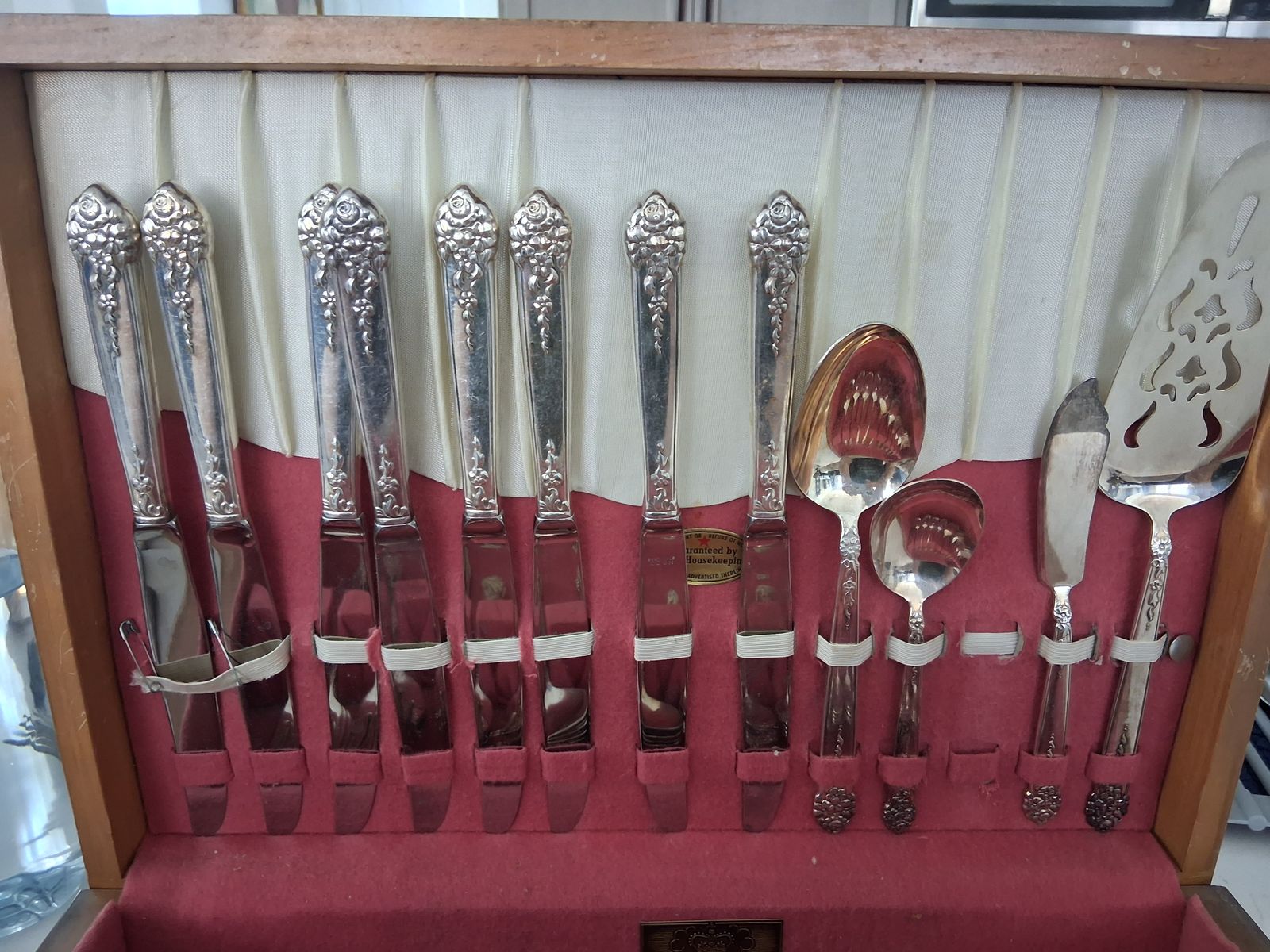 Main image 3